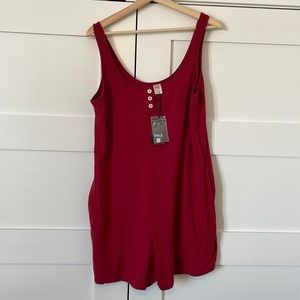 NWT Smash + Tess Shorty Romper in Rompin’ Red - Medium